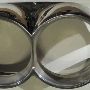 Utförsäljning 1959Chrysler Imperial lampsarg höger(finns några porrer I kromet)