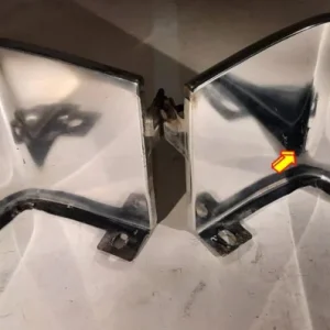 1964 Oldsmobile Jetstar 88yttre delar av grill (repapå högra se bild) (par) Lågt pris