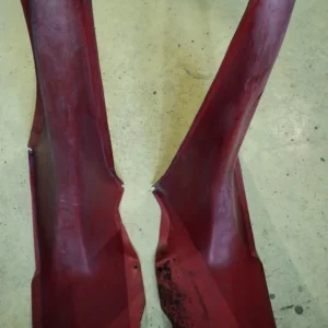 1955 Buick Century 4dr ht plast B-stolpe (den högra har en liten spricka, se bild)höger och vänster Begränsat antal