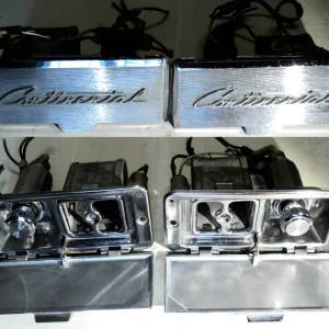 1960 Lincoln Continental 2dr ht askkopp bakrehöger och vänster Nedsatt pris