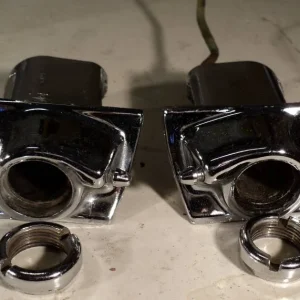 Utförsäljning 1956 Buick Specialtorkarkrom höger och vänster