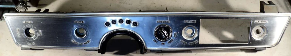 1960 Buick Electraplåt instumentbädan med tändningslås utan nyckel Erbjudandepris