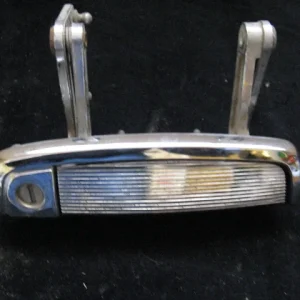 1961 Chrysler Imperial doorhandle right Begränsad tid
