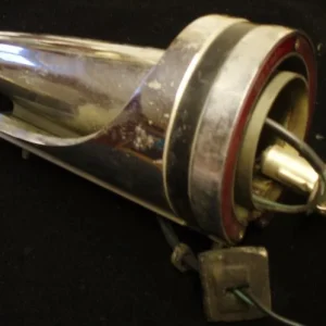 1962 Imperial tail light chrome Köp nu