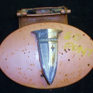 1960 Pontiac fuel tank lid Lågt pris