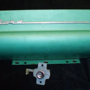 1956 Ford glove compartment door and lock Populärt val