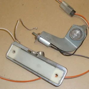 1963 Oldsmobile 98 glove compartment / dash light Populärt val