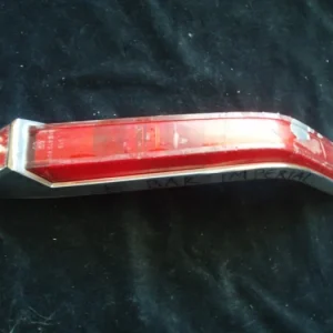 1963 Chrysler Imperial taillight right Nedsatt pris