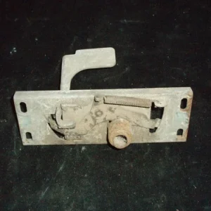 1959 Plymouth hood lock Erbjudande