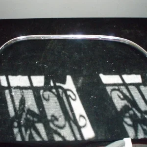 1964 Lincoln wheelhouse strip rear left Fynd