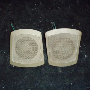 Utförsäljning 1970 Chrysler New Yorker speaker grilles (speaker cracked) (pair)