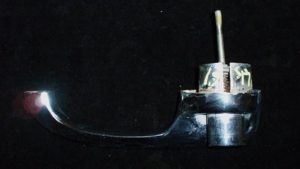 1961 Oldsmobile door handle front right risnedsättning