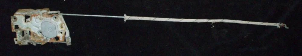 1963 Pontiac Bonneville 2dr ht door locking mechanism left Outlet