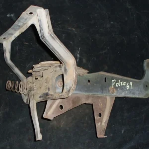 Utförsäljning 1969 Dodge Polara hood lock with mount