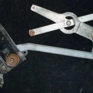 1953 Mercury 2dr ht window crank mechanism left Säker betalning