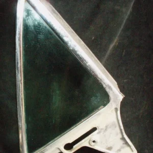 1962 Thunderbird side window rear right Lägg i varukorgen